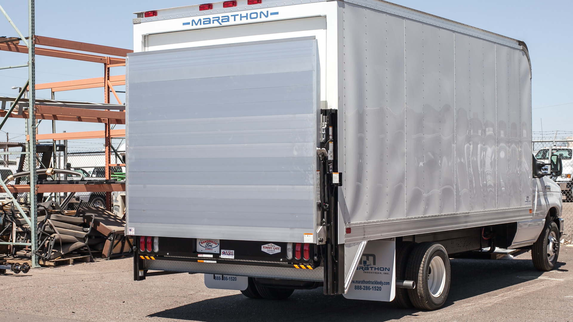 Box Truck Without Tailgate