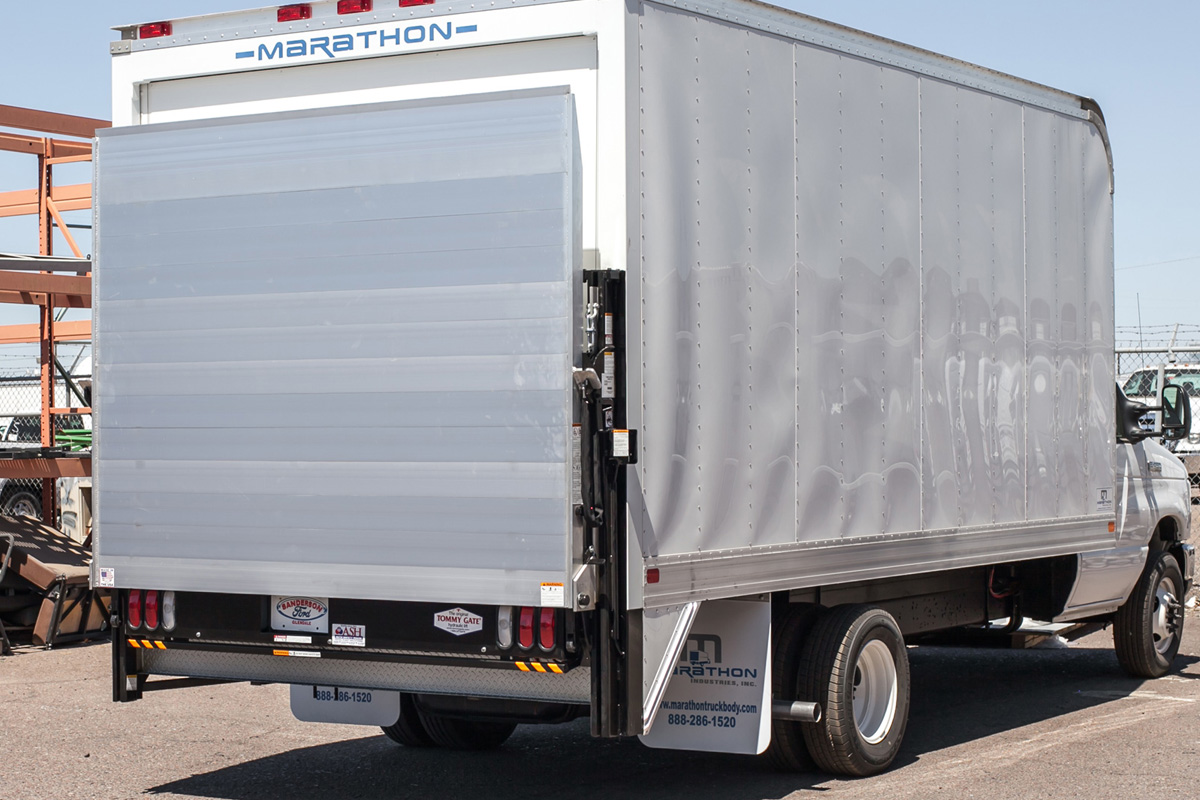 Railgate Liftgate on a Straight Truck